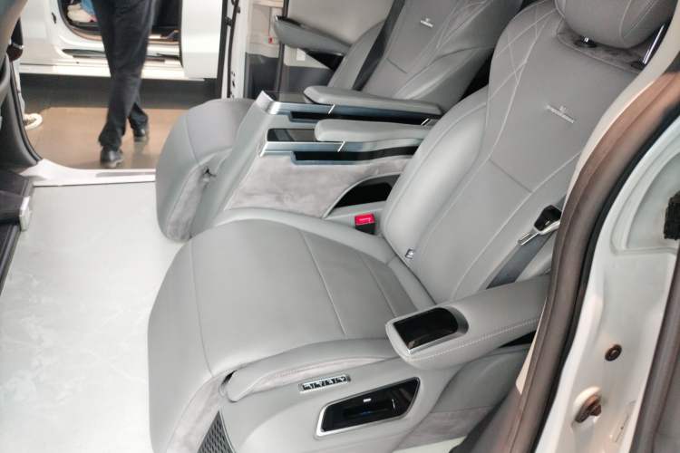 Used Toyota SIENNA 2023 2.5L Hybrid Comfort Edition Left Rear Seat