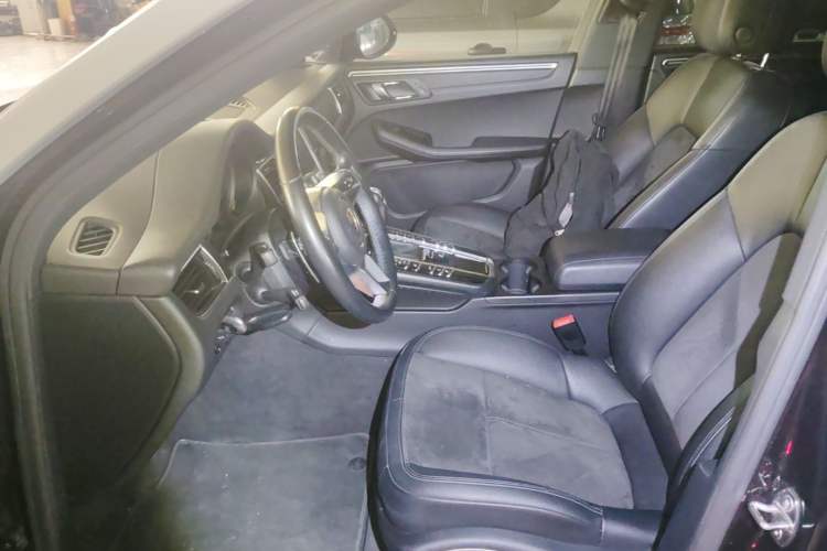 Used Porsche Macan 2017 Macan 2.0T
