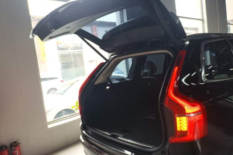 Used Volvo XC90 2020 Facelifted T6 Zhiyi Luxury 7-Seater