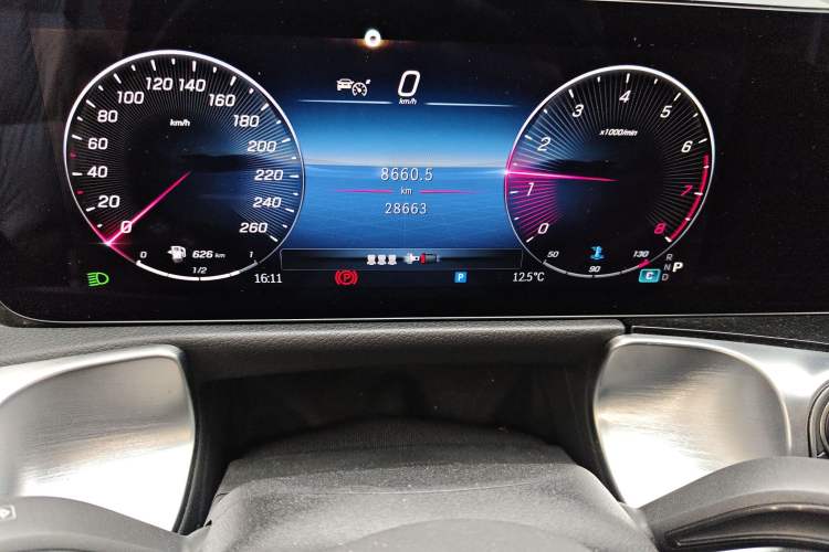 Used Mercedes-Benz GLB 2023 Refreshed GLB 200 Dynamic Edition
