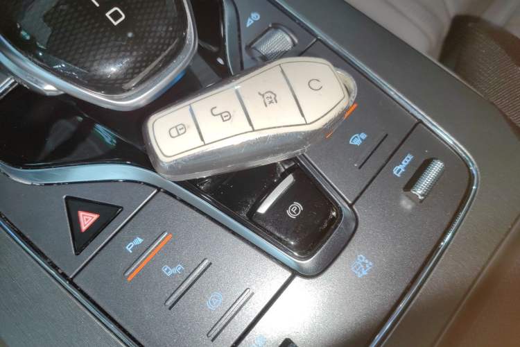 Used BYD Tang New Energy 2024 EV Champion Edition 600KM Deluxe Model
