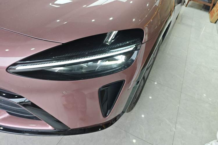 Used Xiaomi Auto YU7 2025 Ultra-Long Range All-Wheel Drive Pro Version
