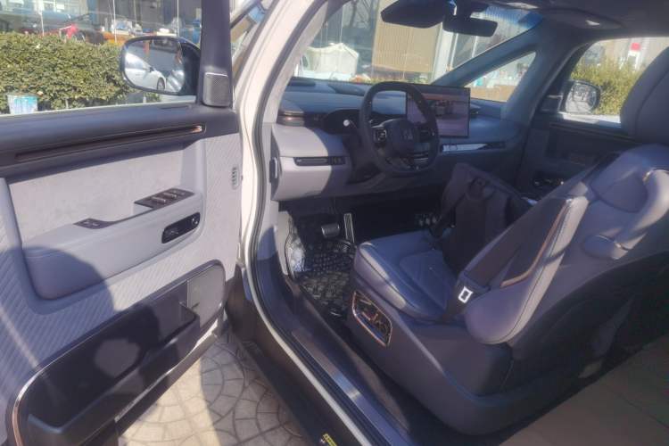 Used Zeekr MIX 2025 Long-Range Intelligent Driving Edition
