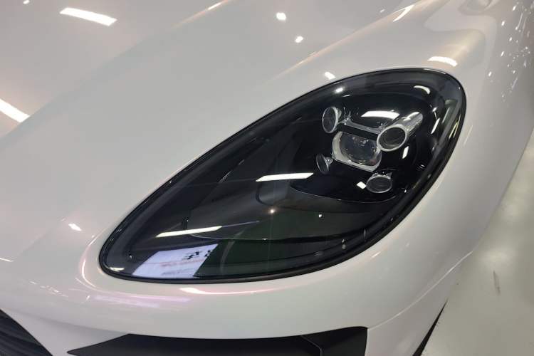 Used Porsche Macan 2018 Macan 2.0T