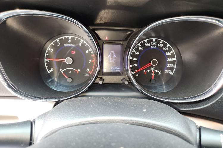 Used Venucia T70 2016 2.0L Manual RuiQu Version