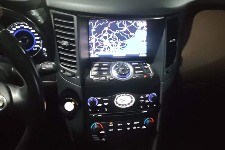 Used Infiniti QX70 2013 3.7L Standard Edition Audio And AC Panel