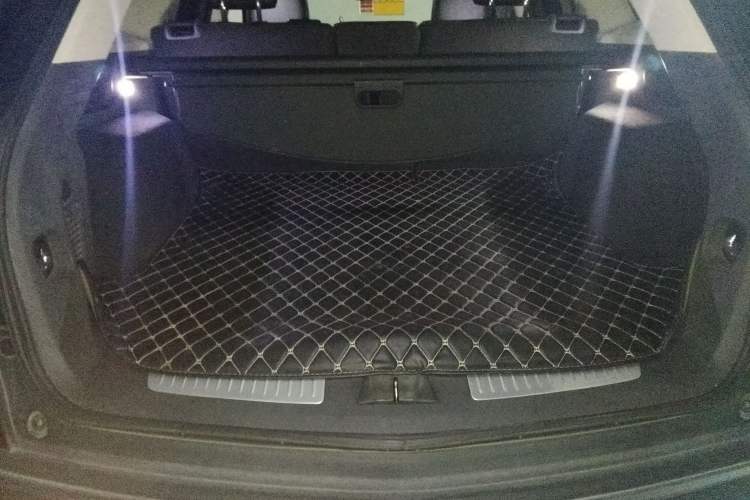 Used Cadillac XT5 2018 25T Luxury Model
