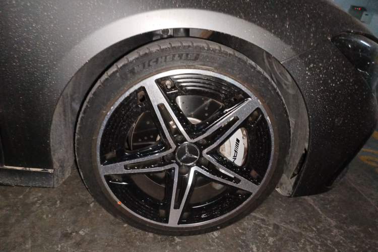 Used Mercedes-Benz CLA AMG 2024 Facelifted AMG CLA 35 4MATIC Right Front Wheel Hub