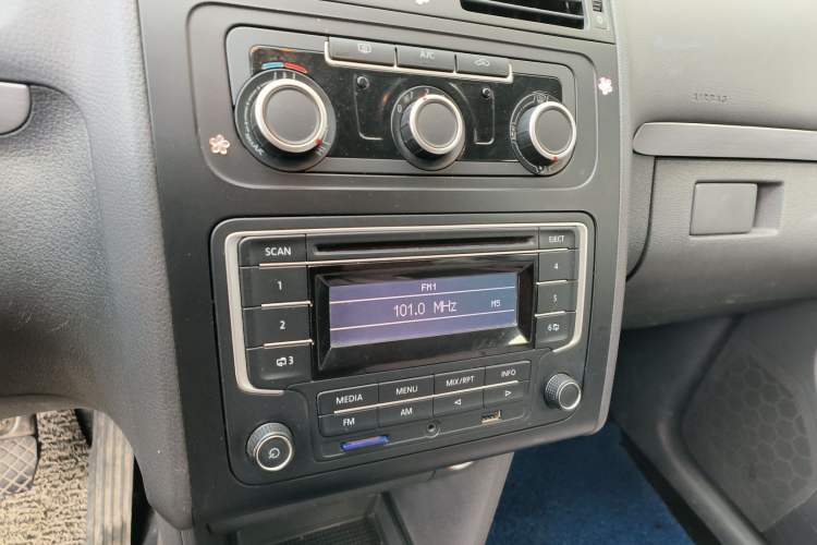 Used Volkswagen Touran 2015 1.4T Manual Fashion Edition 5-Seater