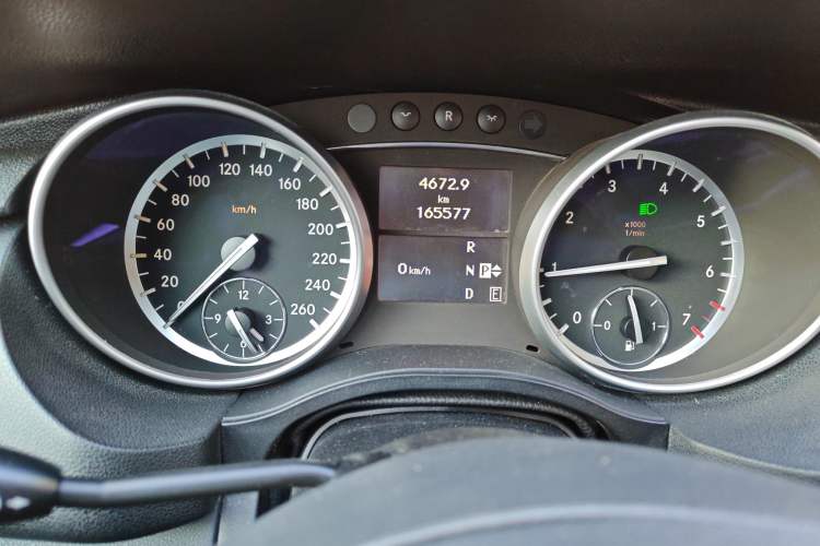 Used Mercedes-Benz R-Class 2014 R 320 4MATIC Luxury Model