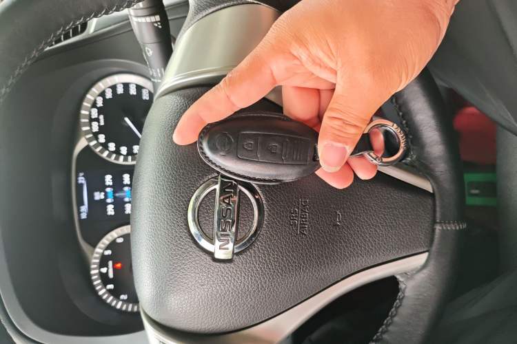 Used Nissan Terra 2020 2.5L XL Upper Automatic Two-Wheel Drive Luxury Edition Vehicle Key