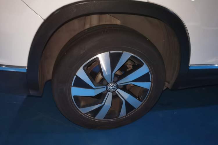 Used Volkswagen Tayron 2020 330TSI Two-Wheel Drive Luxury Smart Connectivity Version
