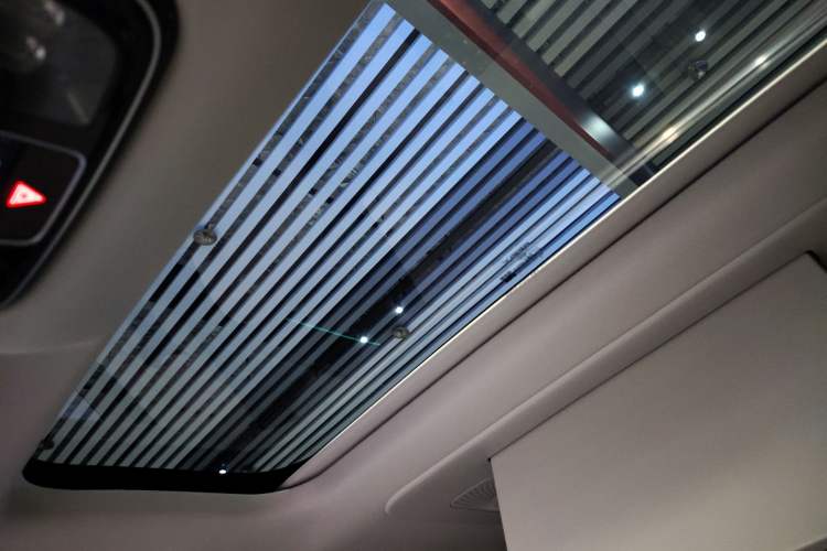 Used Geely Galaxy M9 2025 Model 230km Two-Wheel-Drive Exploration Edition Headliner