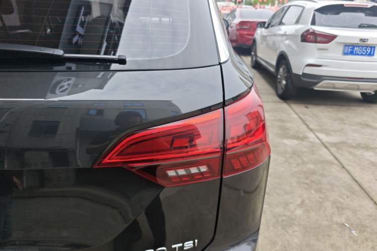 Used Volkswagen Tayron 2021 330TSI Two-Wheel Drive Luxury Smart Connectivity Version