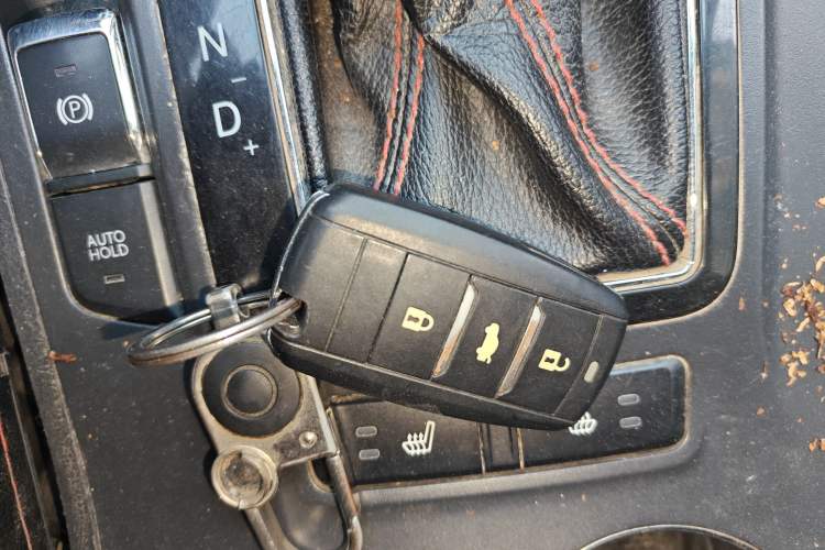 Used Changan CS75 2014 1.8T Automatic Prestige Model China IV Standard
