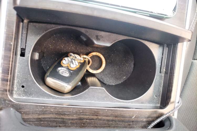 Used Land X7 2016 2.0T Panoramic Prestige Edition Vehicle Key