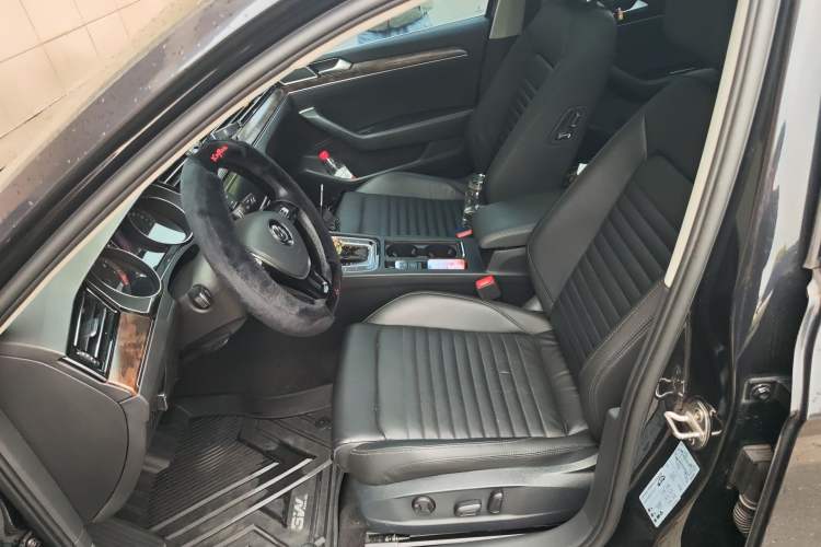 Used Volkswagen Magotan 2019 330TSI DSG Leading Model China VI Standard
