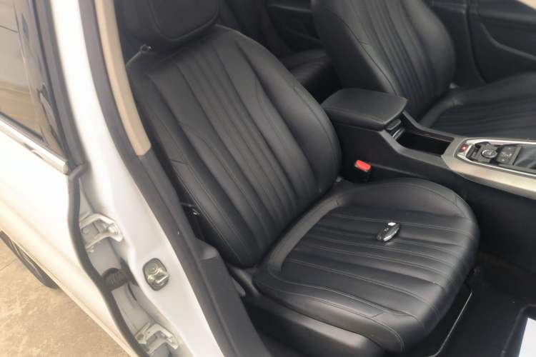 Used Peugeot 408 2020 360THP 10th Anniversary Edition Right Front Seat