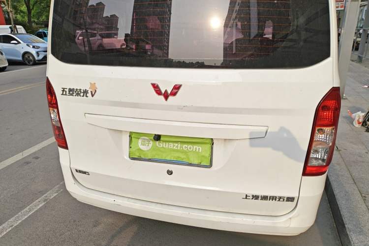 Used Wuling Rongguang V 2016 1.5L Standard Version