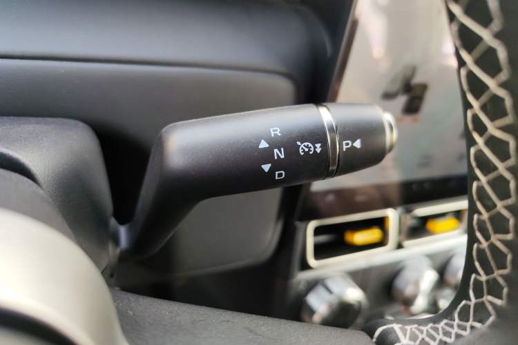 Used iCAR V23 2025 401 Two-Wheel Drive Intelligent Driving Version