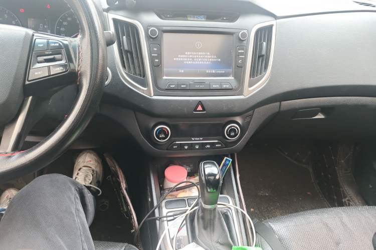 Used Hyundai ix25 2015 2.0L Automatic Two-Wheel Drive Intelligent GLS