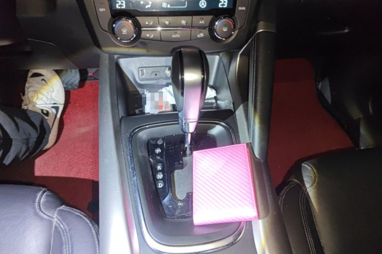 Used Renault Kadjar 2016 2.0L Four-Wheel Drive Ultimate Edition
