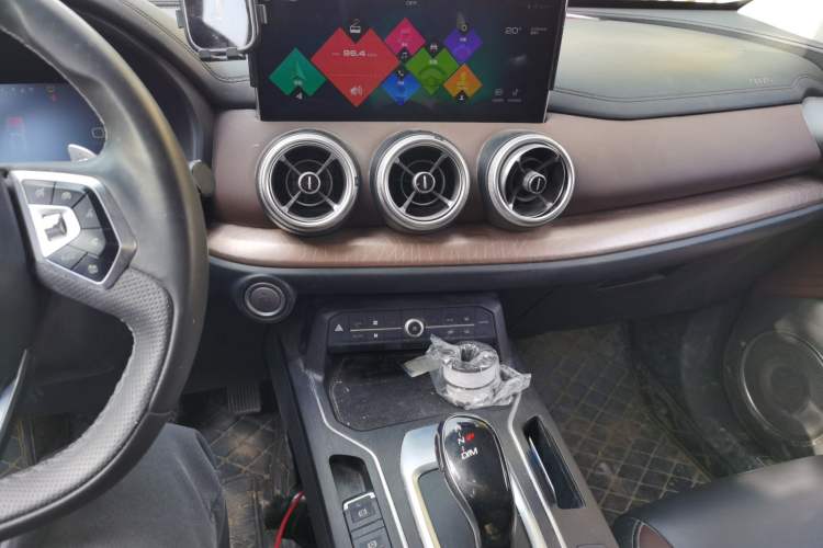 Used Wey VV5 2021 1.5T Two-Wheel Drive Smart Pioneer
