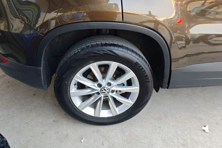 Used Volkswagen Tiguan 2017 300TSI Automatic Two-Wheel Drive Silk Road Comfort Edition
