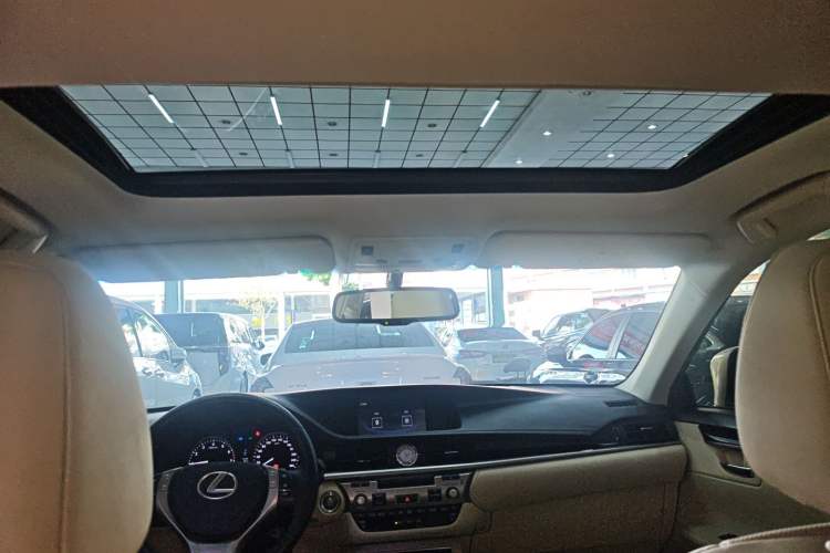 Used Lexus ES 2014 250 Elite Edition
