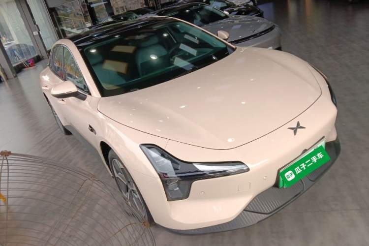 Used XPeng MONA M03 2024 620 with Ultra-Long Range Front Right 45 Deg