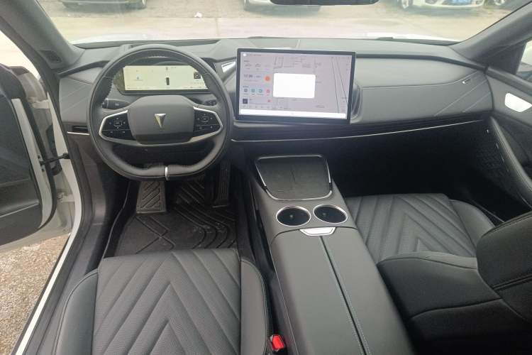 Used Deepal SL03 2023 200Max Range-Extended Version
