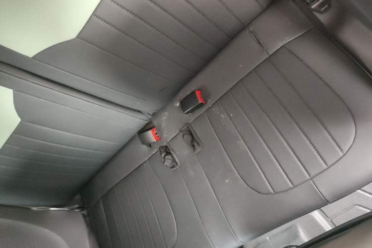 Used Wuling Hongguang MINIEV 2022 Macaron Premium Model – Lithium Iron Phosphate Left Rear Seat