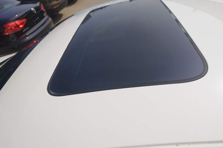 Used CHANGAN Eado 2019 High-Energy Edition 1.6L GDI Manual Pioneer Model China VI Standard Roof