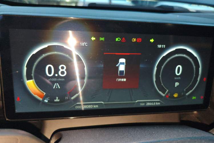 Used JMC DaDao 2023 Pursuer 2.3T Diesel Automatic 4x4 Standard-Wheel Prestige Model