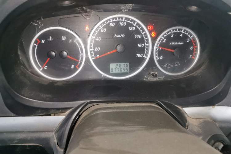 Used Foton Scenic 2014 2.0L Express Classic Long-Wheelbase Low-Roof 486EQV4