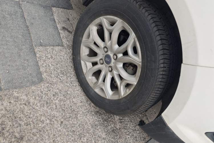 Used Ford EcoSport 2013 1.5L Automatic Prestige Model
