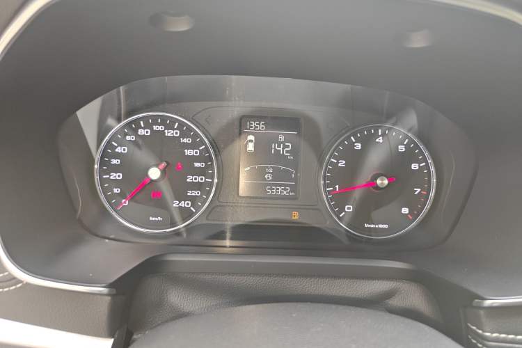 Used Roewe RX5 2020 20T Manual 4G Connect Million Edition
