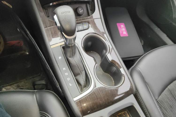 Used Buick Verano 2019 Sedan 20T Dual-Clutch Leading Model Gear Lever