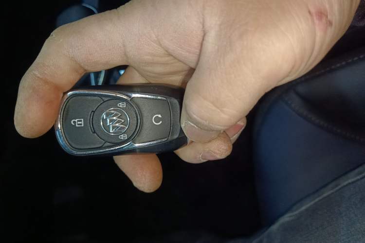 Used Buick Velite 6 2023 430km Range Commuter Version Vehicle Key