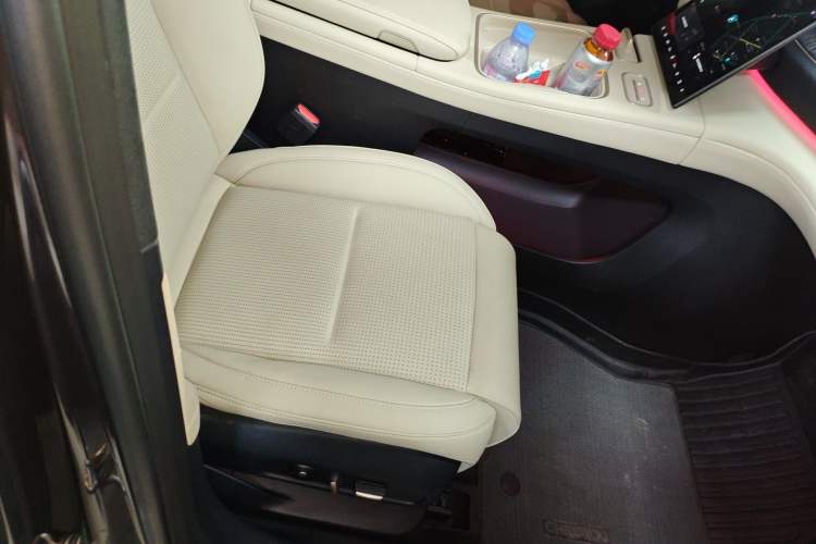 Used Nio ES6 2024 75 kWh
