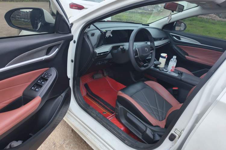 Used Changan Eado 2022 PLUS Blue Whale NE 1.4T GDI DCT Prestige Edition