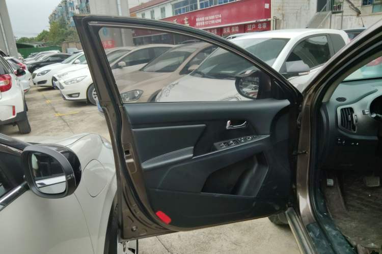 Used Kia Sportage R 2016 2.0L Automatic Two-Wheel Drive GLS Trim
