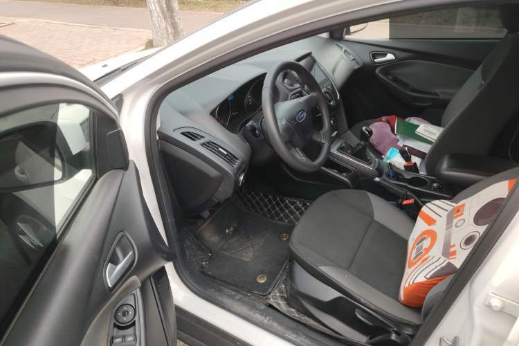 Used Ford Focus 2012 Hatchback 1.6L Manual Comfort Model