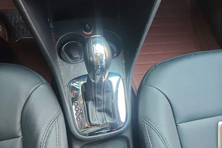 Used Volkswagen Polo 2012 1.6L Cross Polo Automatic Transmission
