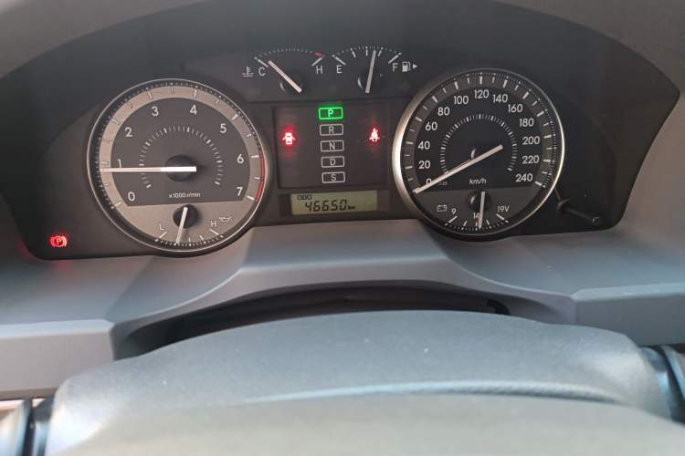 Used Toyota Land Cruiser 2019 4.0L Iron Wheels Refrigerator with Electric Base Basic Version—Middle East
