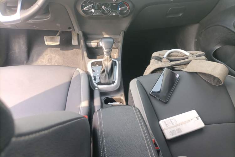 Used Kia kx1 Stonic 2021 1.4L CVT Fun Edition