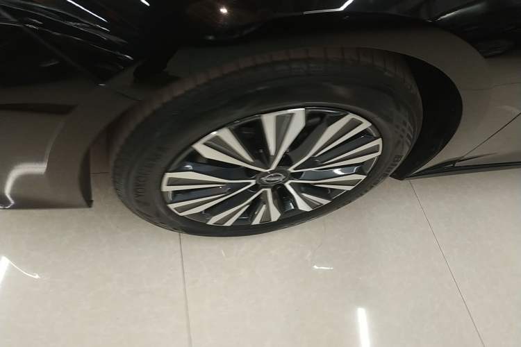 Used Nissan Teana 2022 2.0L XL-TLS Enjoyment Edition Left Front Wheel Hub