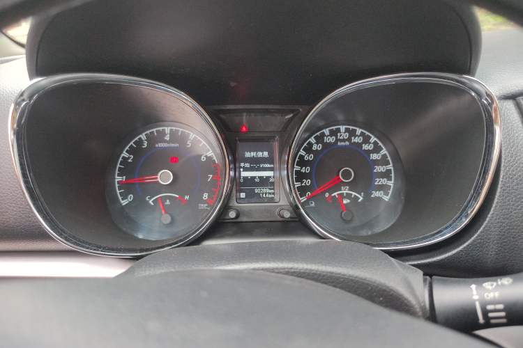 Used Venucia T70 2016 1.6L Manual Ruixing Edition
