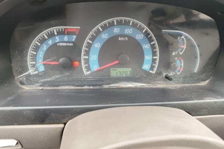 Used FAW Jiabao V70 II 2012 1.0L Standard Version