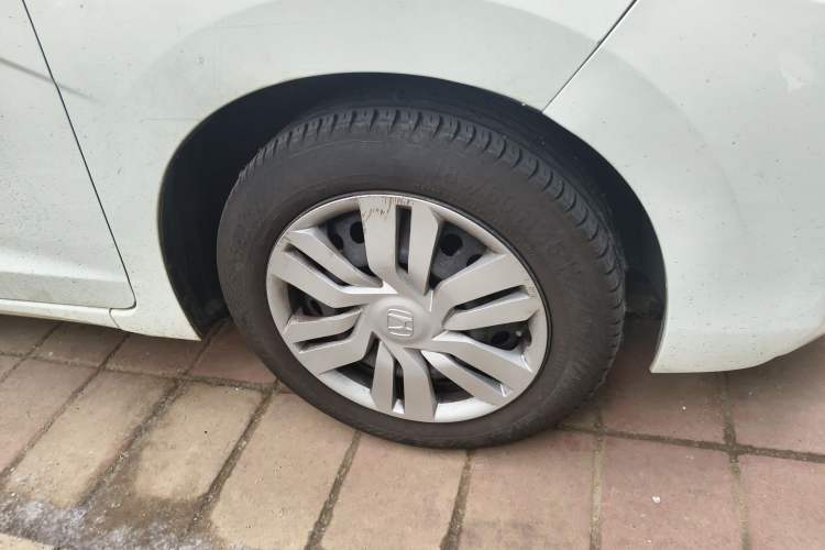 Used Honda Fit 2016 1.5L LXS CVT Comfort Sunroof Version Right Front Wheel Hub